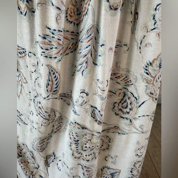 Daniel Rainn White paisley - XS - Picture 2 of 7